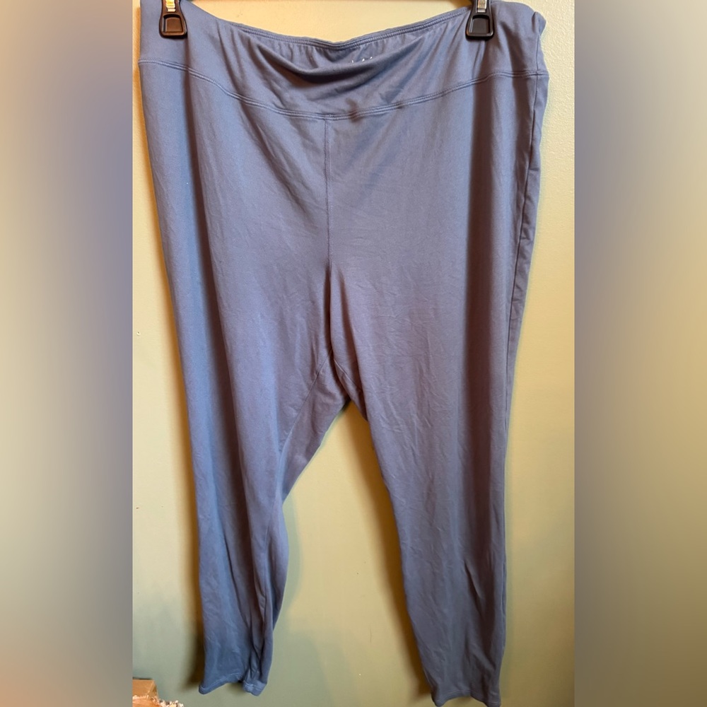 Wonderly Studio Leggings